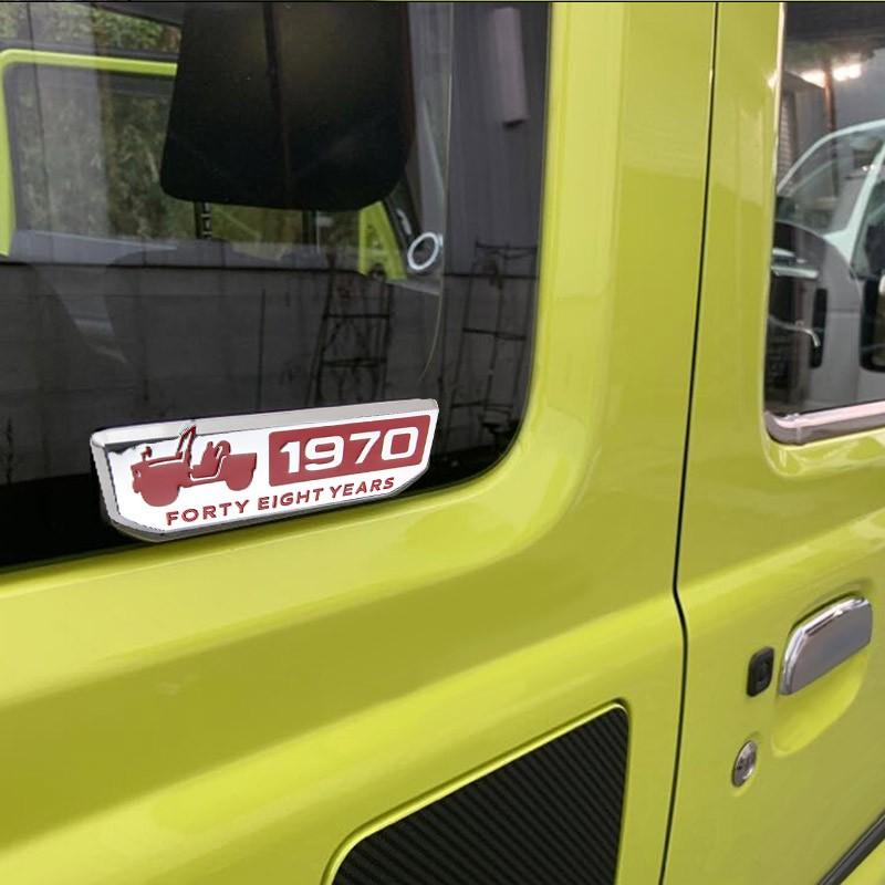 ジムニー 48周年 アニバーサリーエンブレム 亜鉛合金 立体感 レッド アイディア次第 1PCS 外装パーツ アクセサリー カスタム アンティーク レトロ