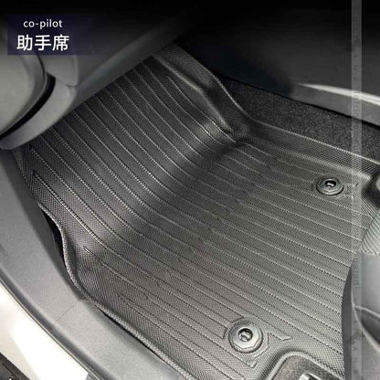 クラウン クロスオーバー SH35 3Dフロアマット キズや汚れ防止 3枚 TPE材質 立体成型 カーマット ズレ防止 内装 カスタム パーツ 消臭 抗菌 用品 アクセサリー